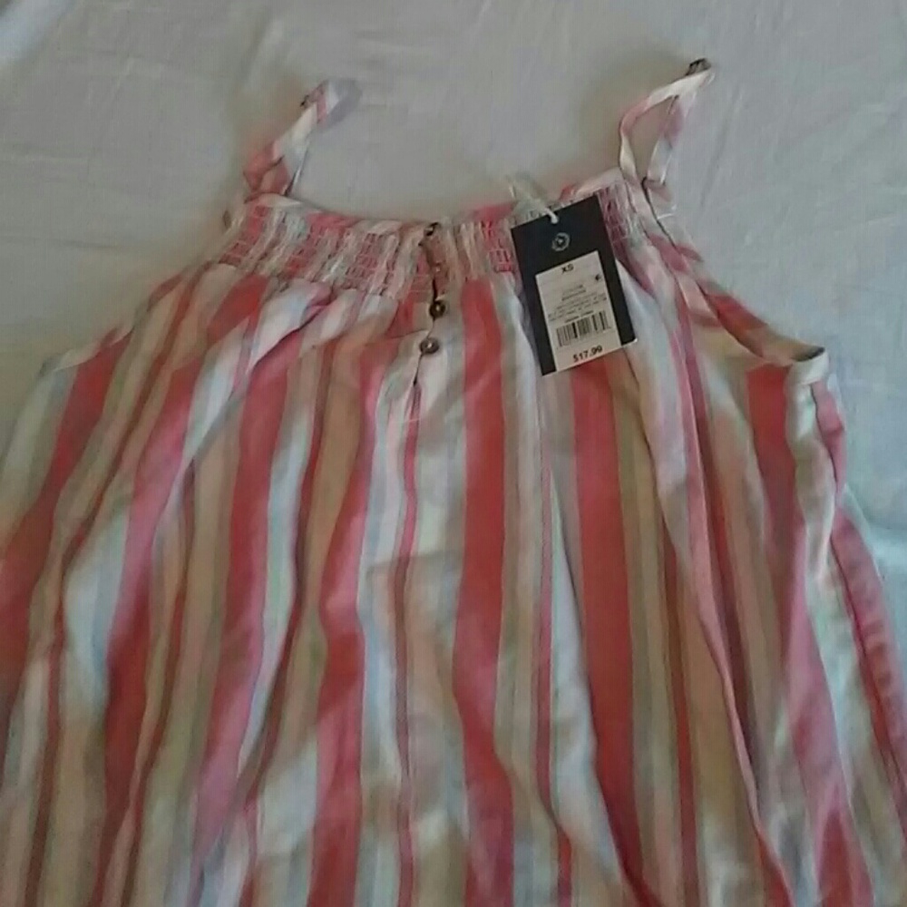 Target Tank Top - Picture 3 of 3